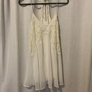 HEARTLOOM White Lace Dress